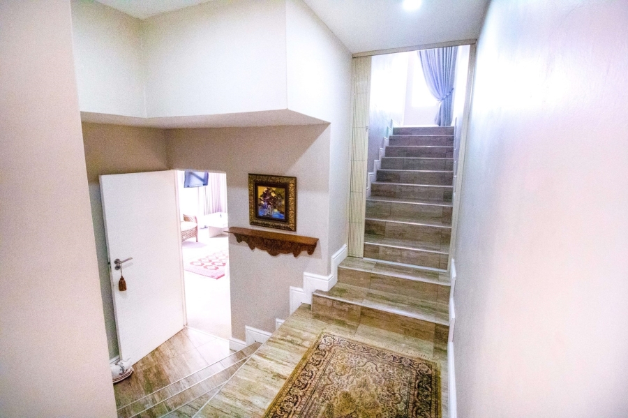 3 Bedroom Property for Sale in Wavecrest Eastern Cape